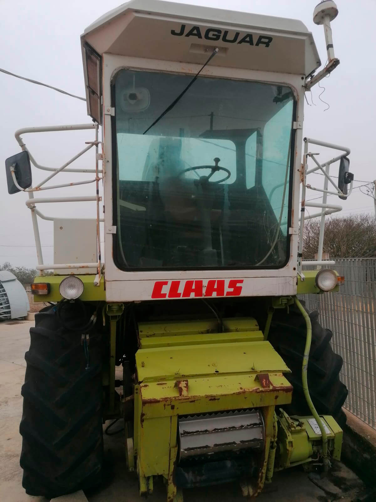 Trincia &quot;Claas&quot; mod. Jaguar 690