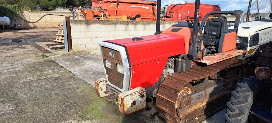 Trattore cingolato Massey Ferguson 55