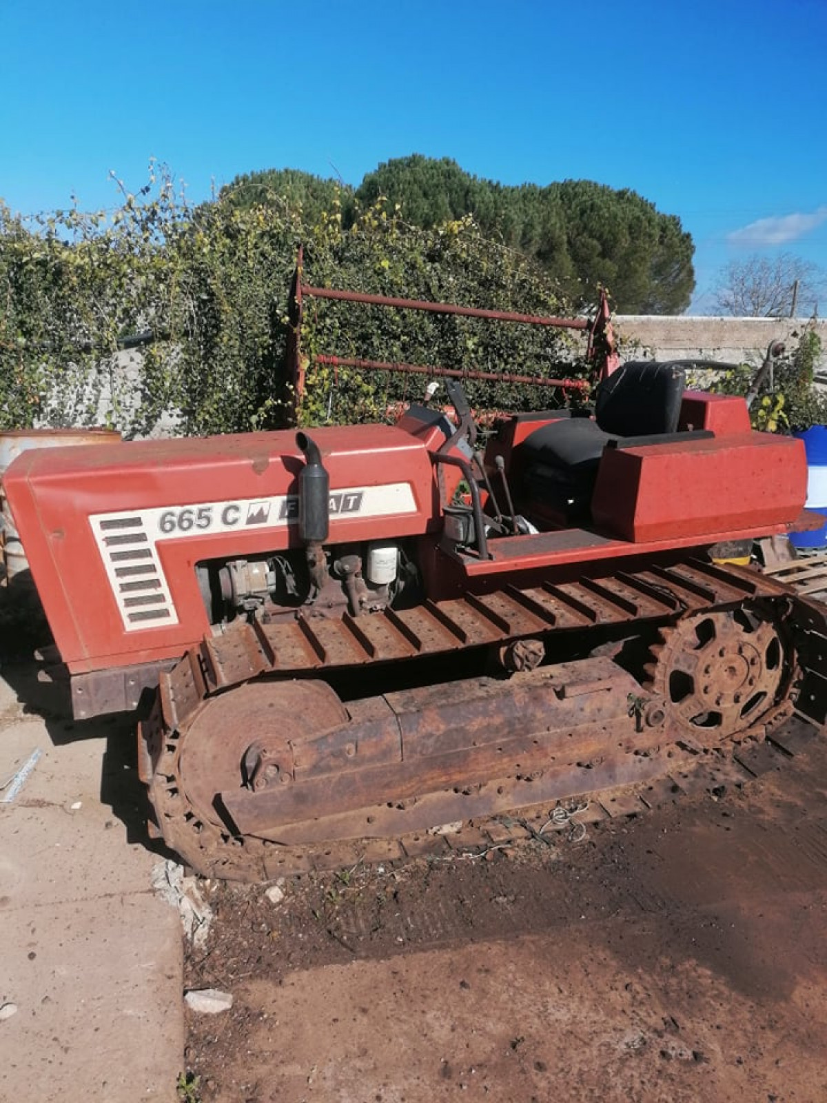 Trattore cingolato &quot;Fiat&quot; mod. 665 CM