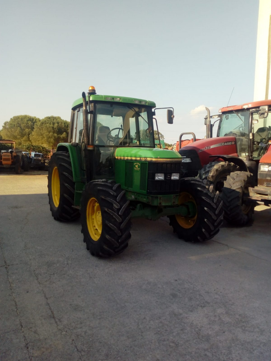 Trattore "John Deer" mod. 6200