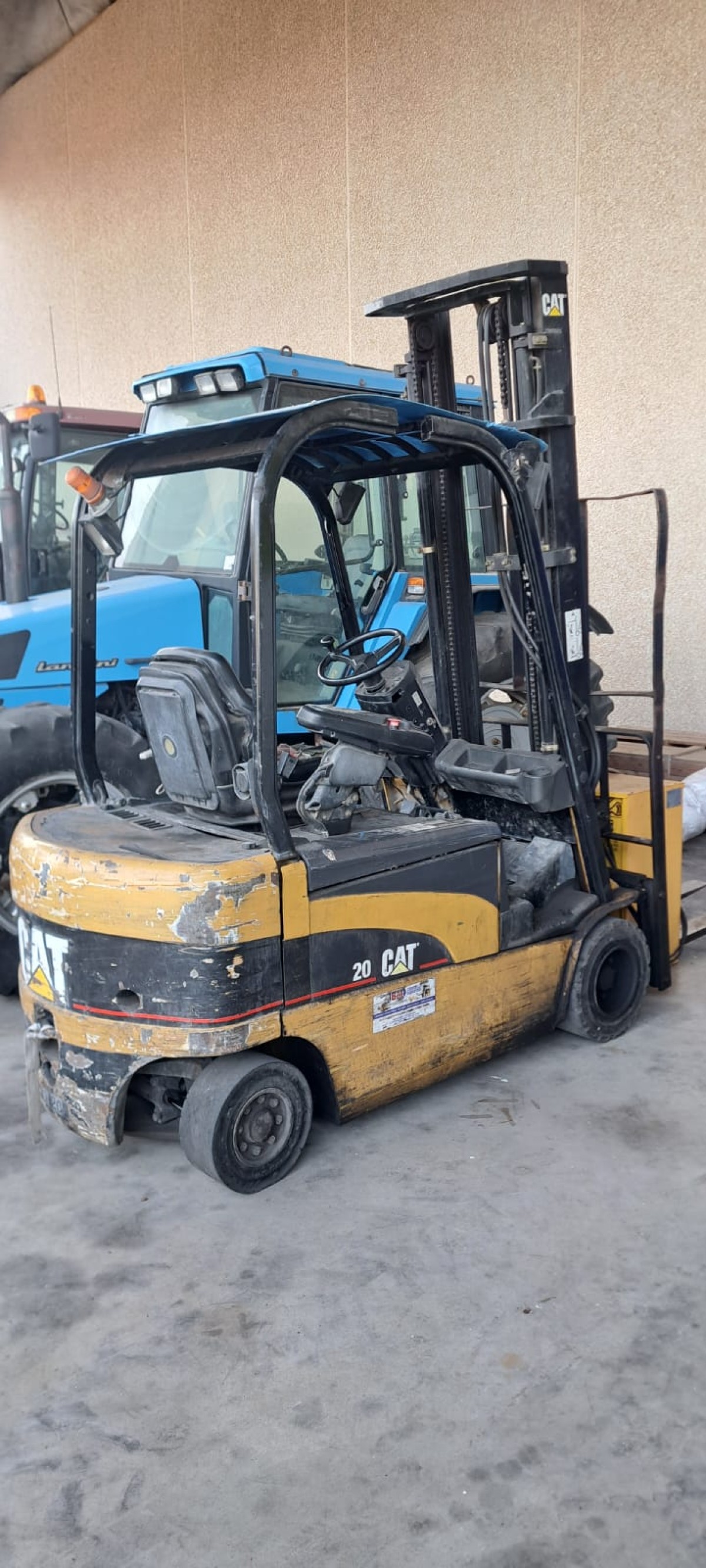 Muletto elettrico - CAT - EP20CN